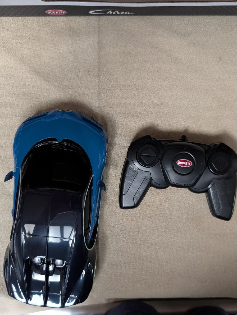 Officially Licensed Bugatti Chiron 1/24 Scale Radio Control Car